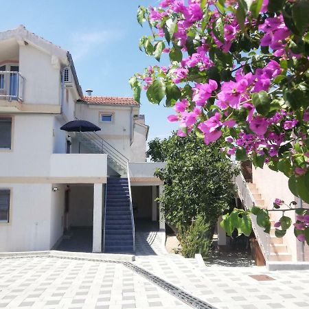 Apartmani Kovacic Murter Luaran gambar