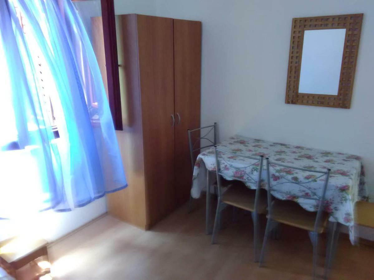 Apartmani Kovacic Murter Luaran gambar