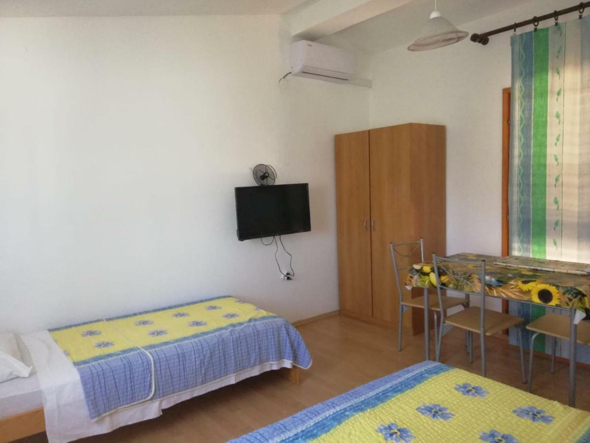 Apartmani Kovacic Murter Luaran gambar