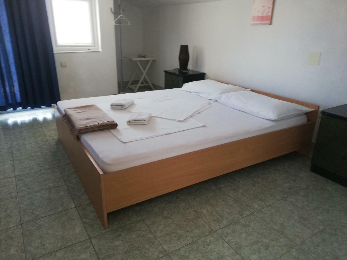 Apartmani Kovacic Murter Luaran gambar